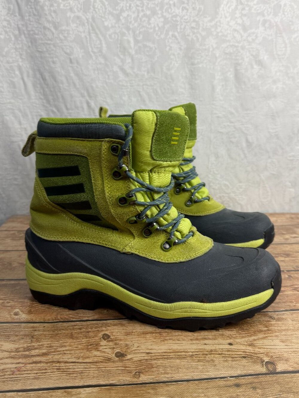 Lands’ End Women’s 10 Green Black Insulated Winter Snow Hiking Boots Gorpcore